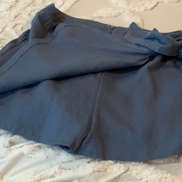 Cute lil linen  skort nwt never worn - Picture 2 of 3